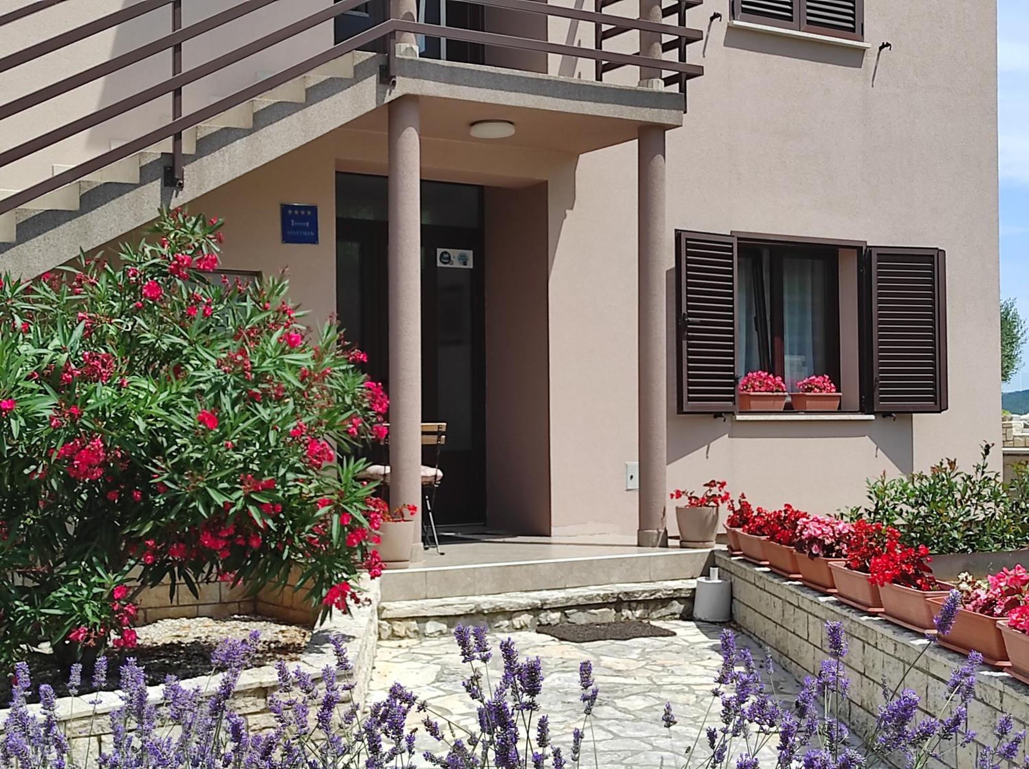 Apartman Gina 라빈 외부 사진